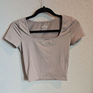 Hollister Brown Short Sleeve Crop Top